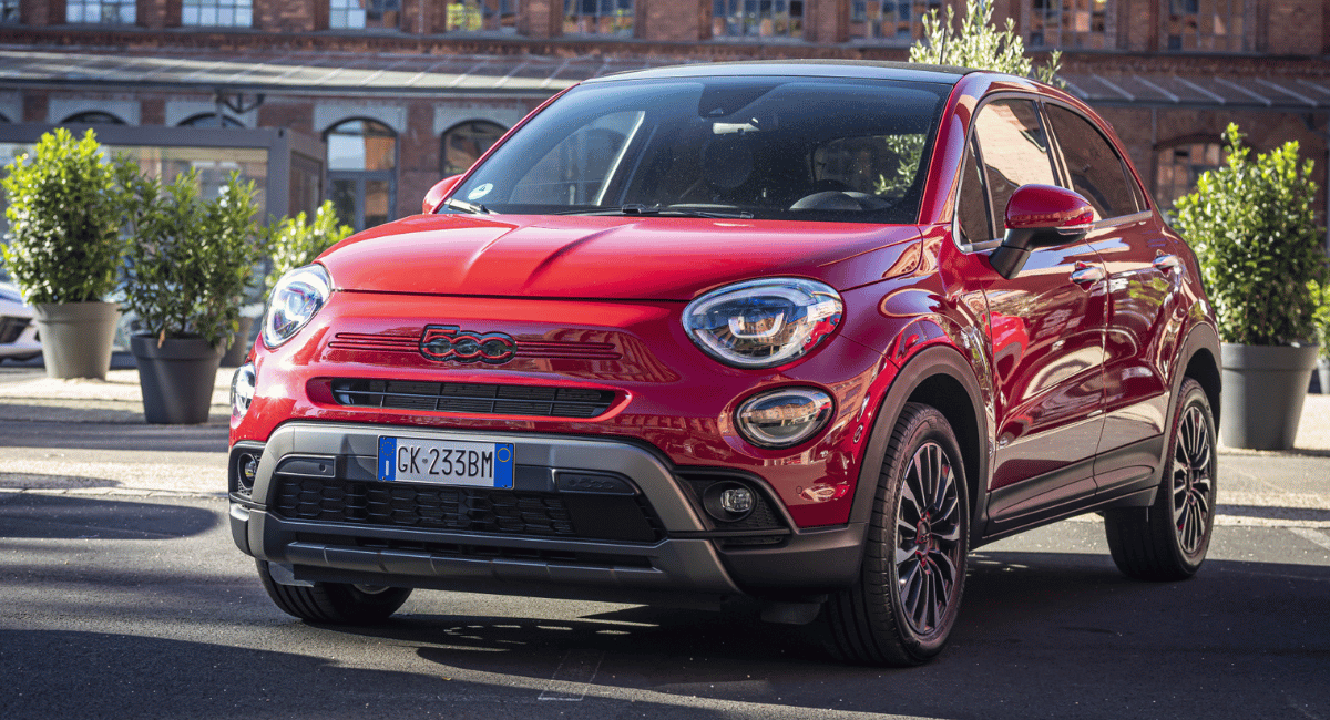 roter Fiat 500 X (c) Fiat