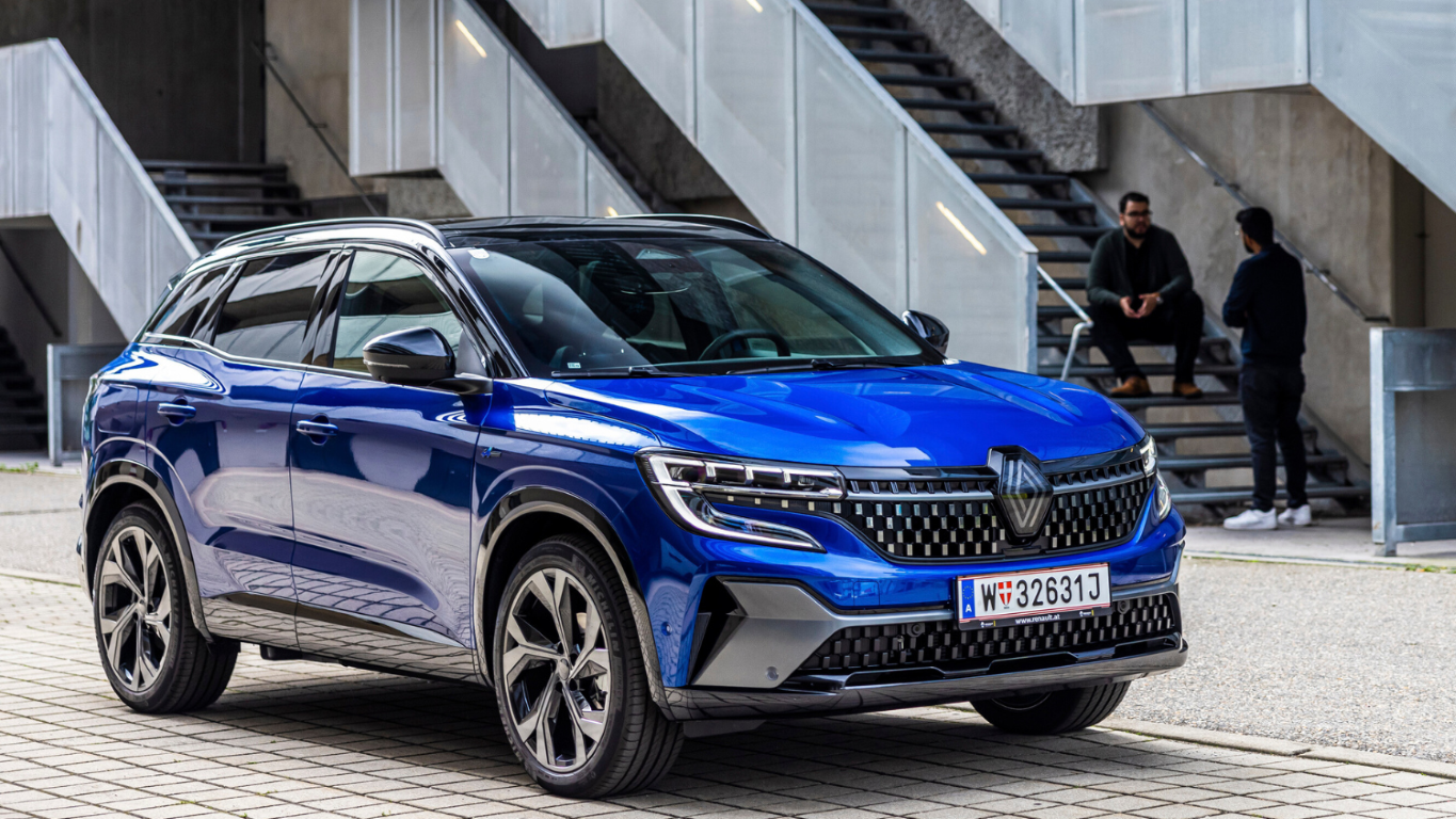 Renault Austral in blau Frontansicht