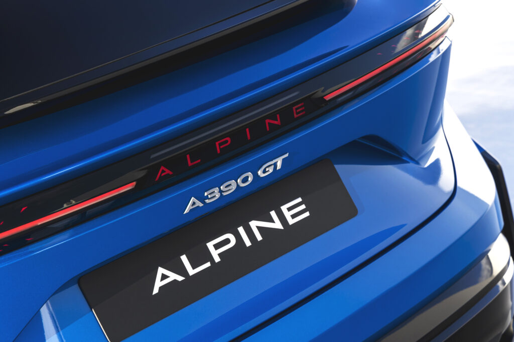 Alpine A390 Heck Lichtsignatur